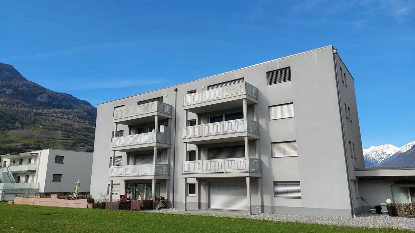 Attique à louer - Rue Du Pont 6, 1907 Saxon