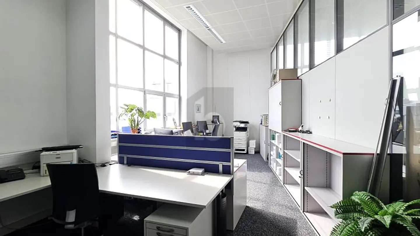 Bureau à louer - 8184 Bachenbülach - Photo 3