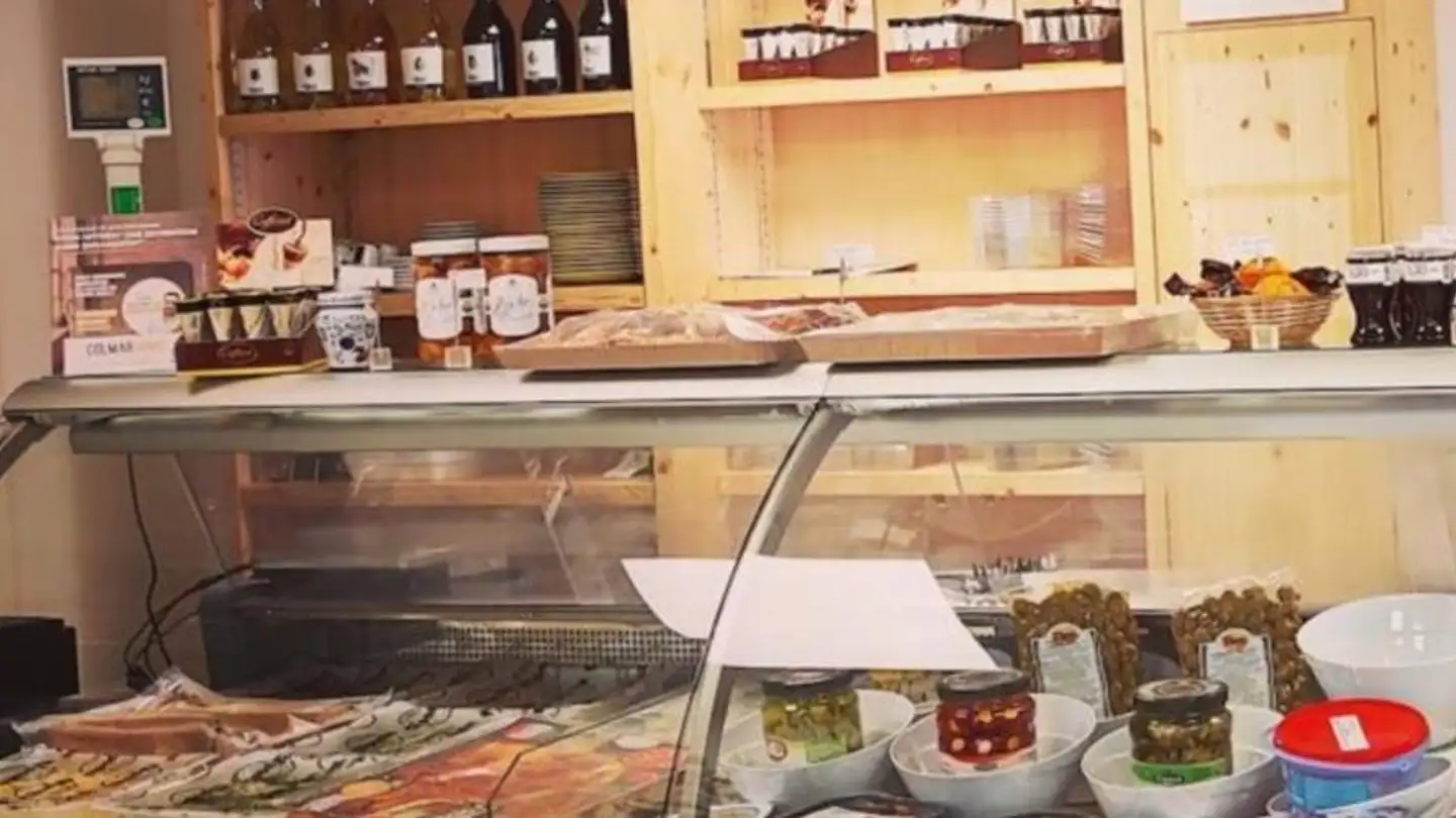 Edificio ad uso misto in affitto - 1227 Carouge GE