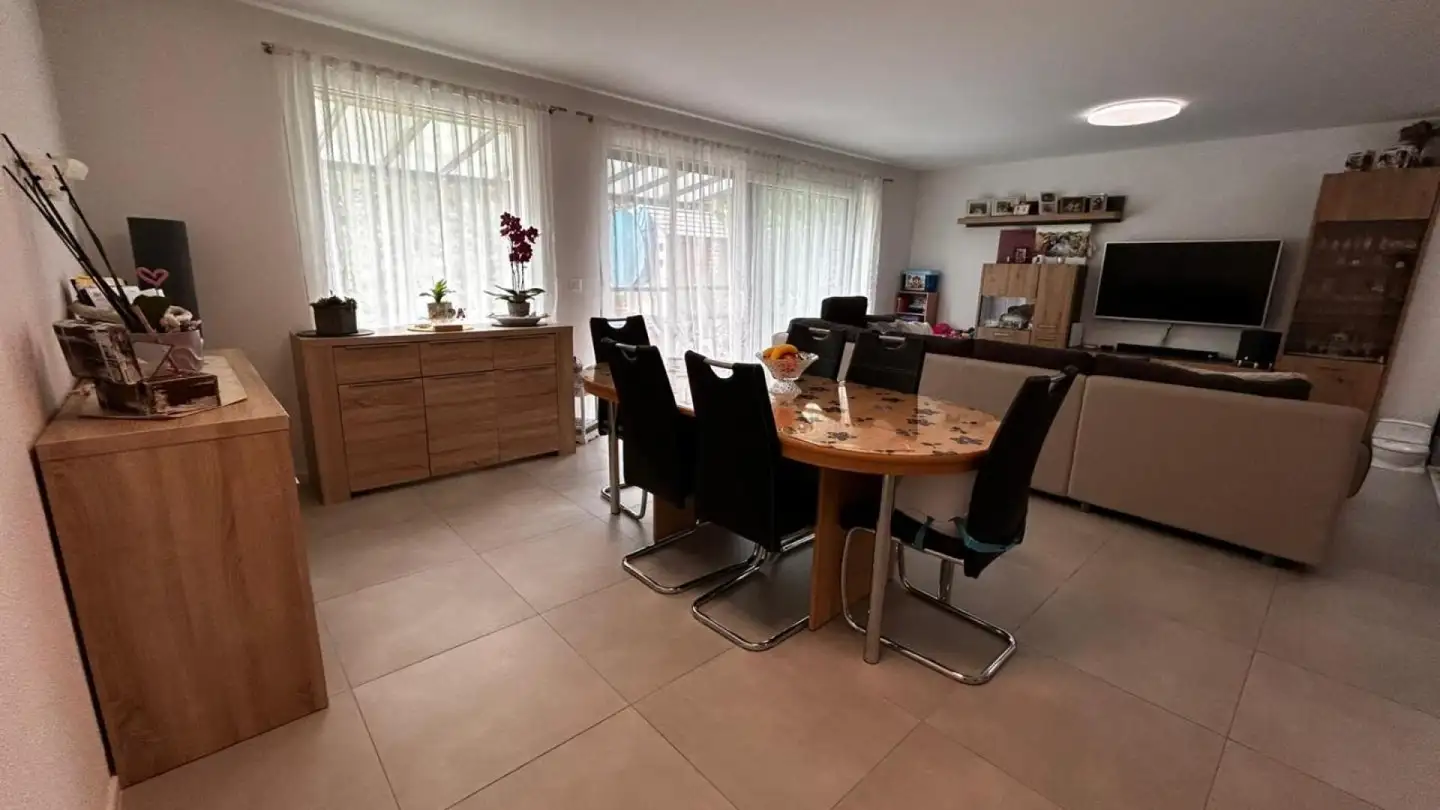 Row house for sale - 1694 Villarsiviriaux - Photo 2