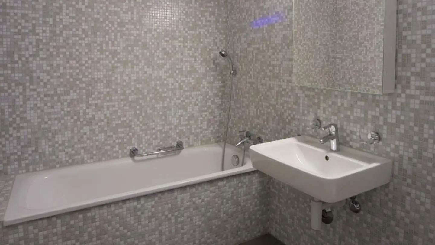 Wohnung mieten - Engstringerstrasse 6, 8952 Schlieren - Foto 3