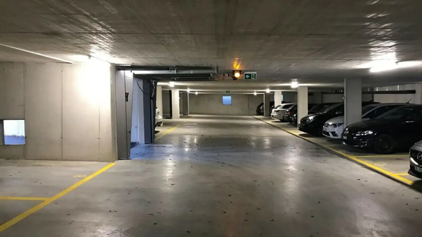 Underground parking space for rent - Rue De L'emancipation 19b, 2300 La Chaux-de-Fonds