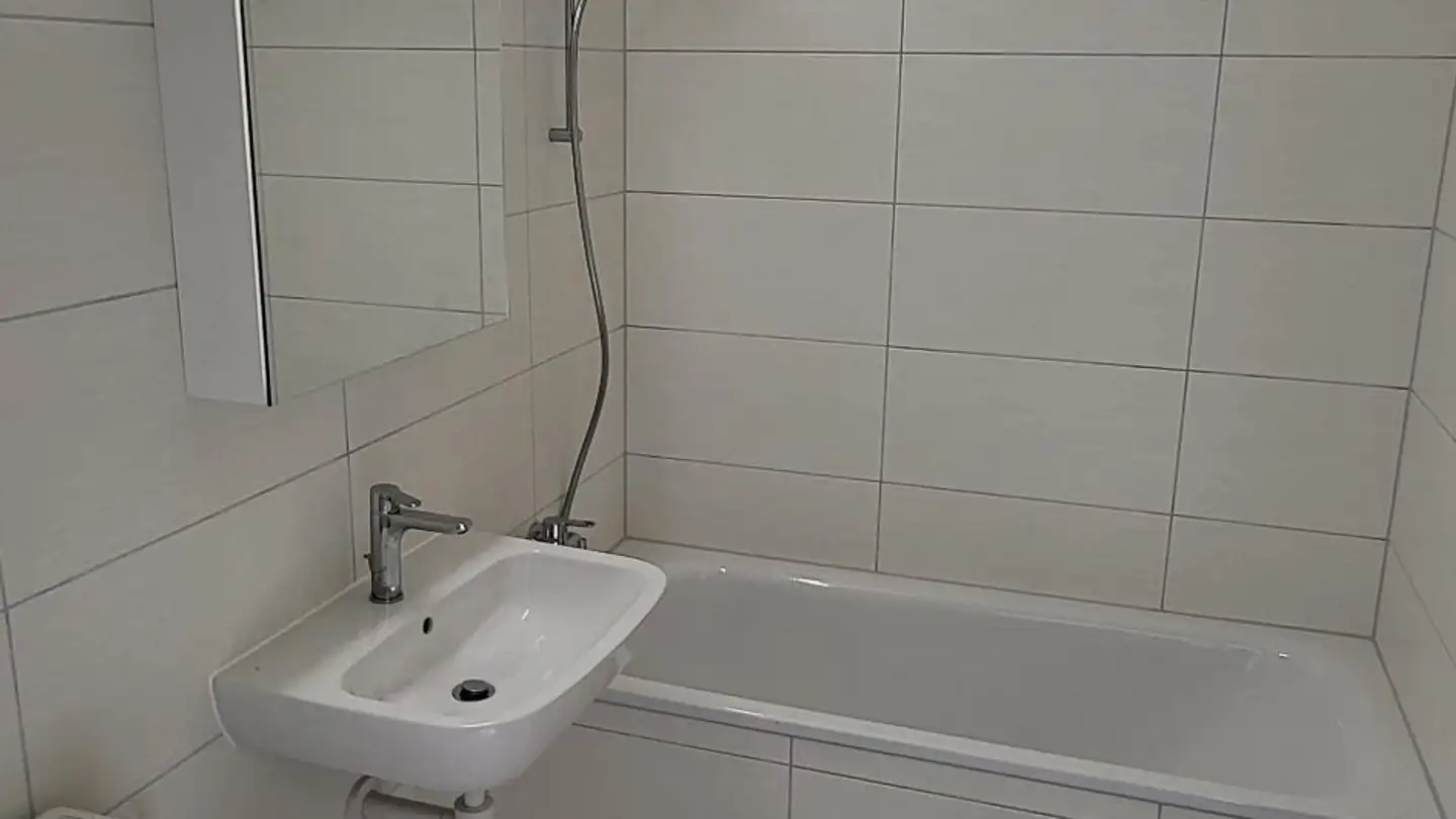 Apartment for rent - Rue Du Perrelet 1, 2074 Marin-Epagnier - Photo 3