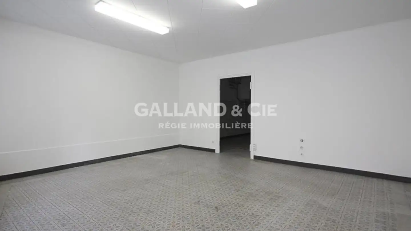 Mischgenutztes Gebäude mieten - Ruelle Des Chevaliers 4, 1350 Orbe - Foto 2