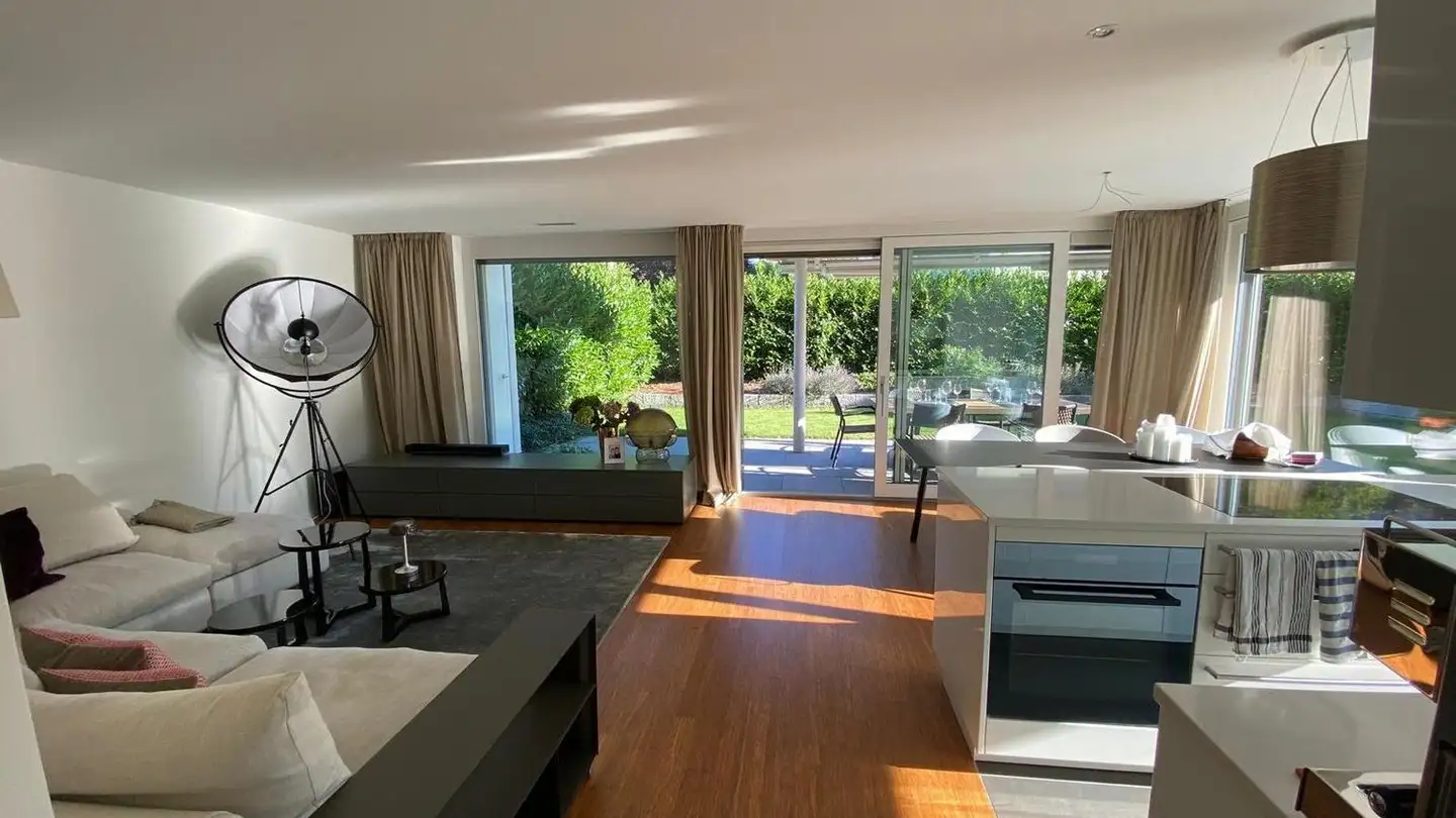 Appartement à louer - Wirbelweg 2, 8702 Zollikon