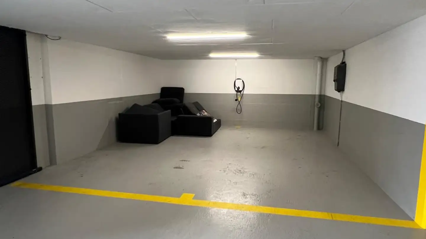Place de parking souterraine à louer - Aubrigstrasse 11, 8802 Kilchberg ZH