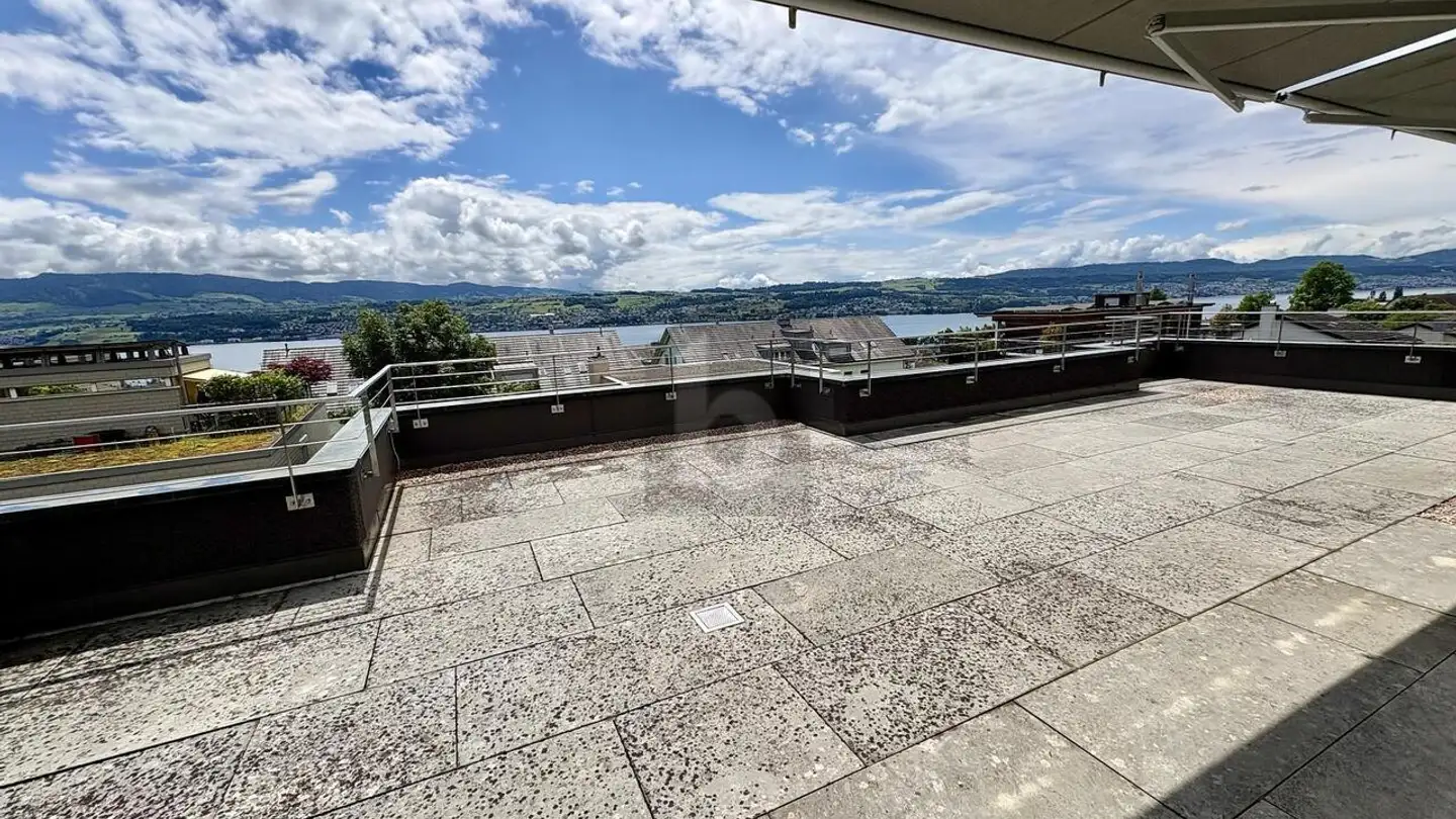 Attique à louer - 8708 Männedorf