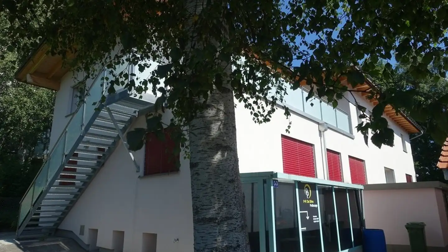 Place de parking extérieure à louer - 2300 La Chaux-de-Fonds
