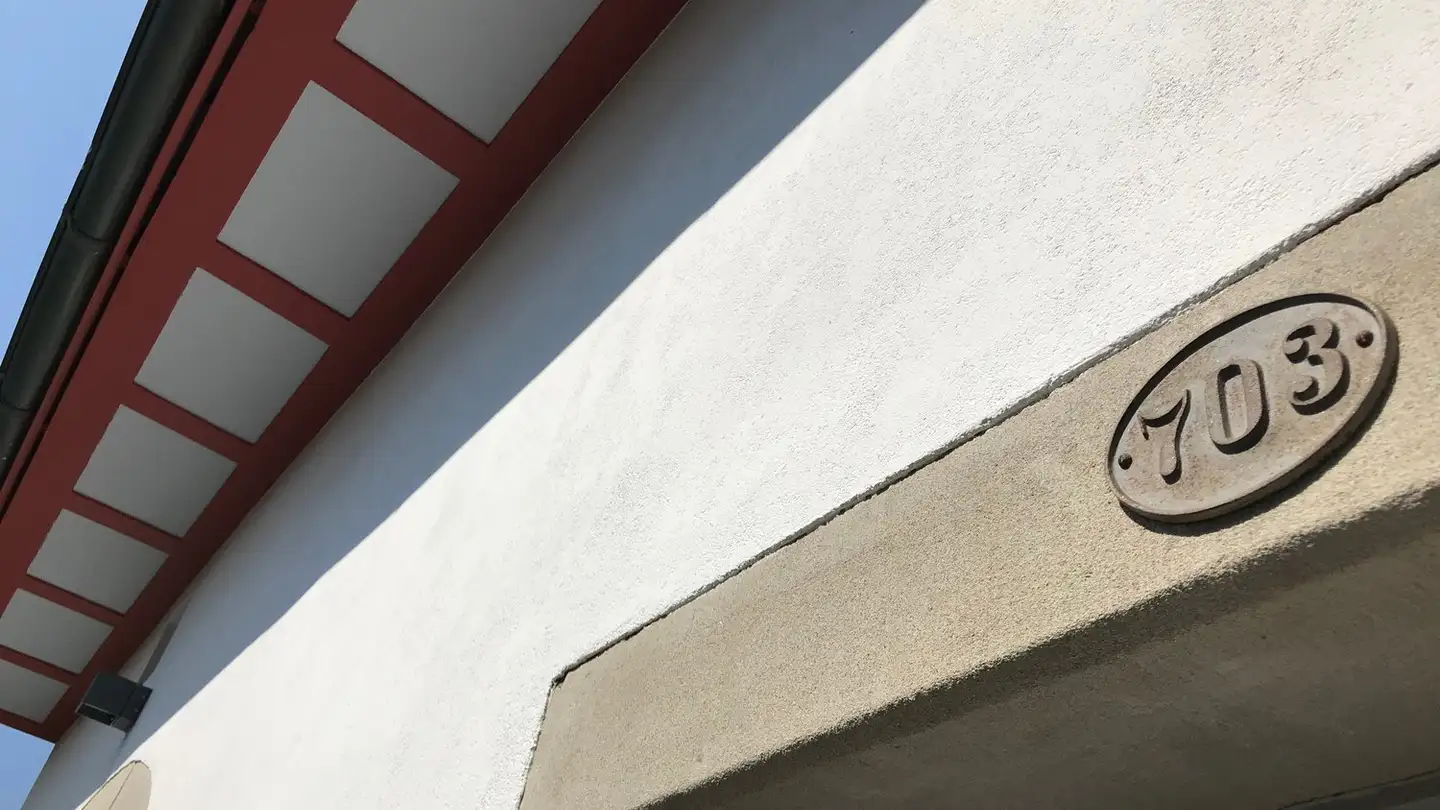 Attique à louer - Wisentalstrasse 11, 8634 Hombrechtikon - Photo 2