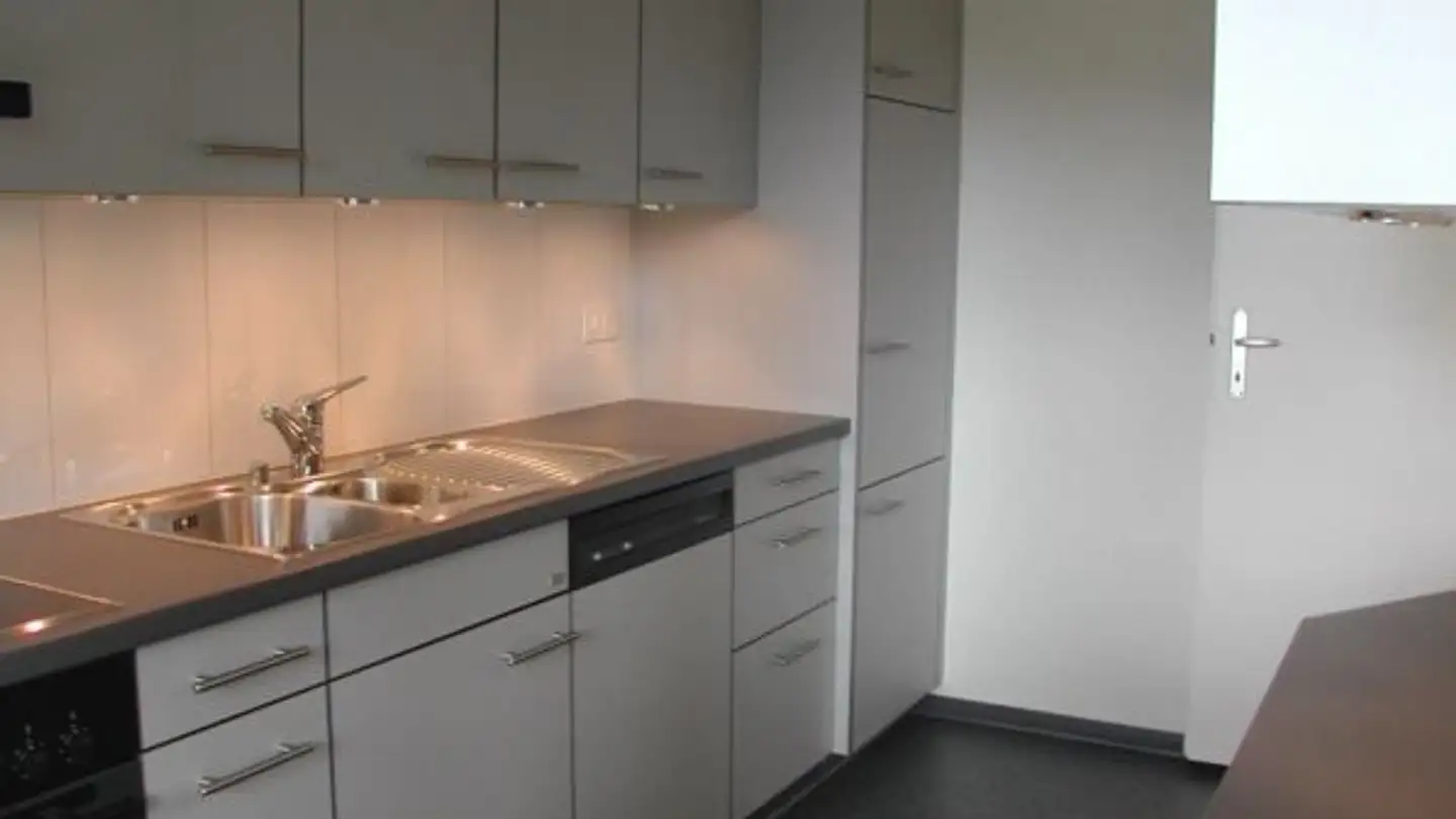 Apartment for rent - Chemin De Schwadernau / Schwadernauweg 16, 2504 Biel/Bienne - Photo 4