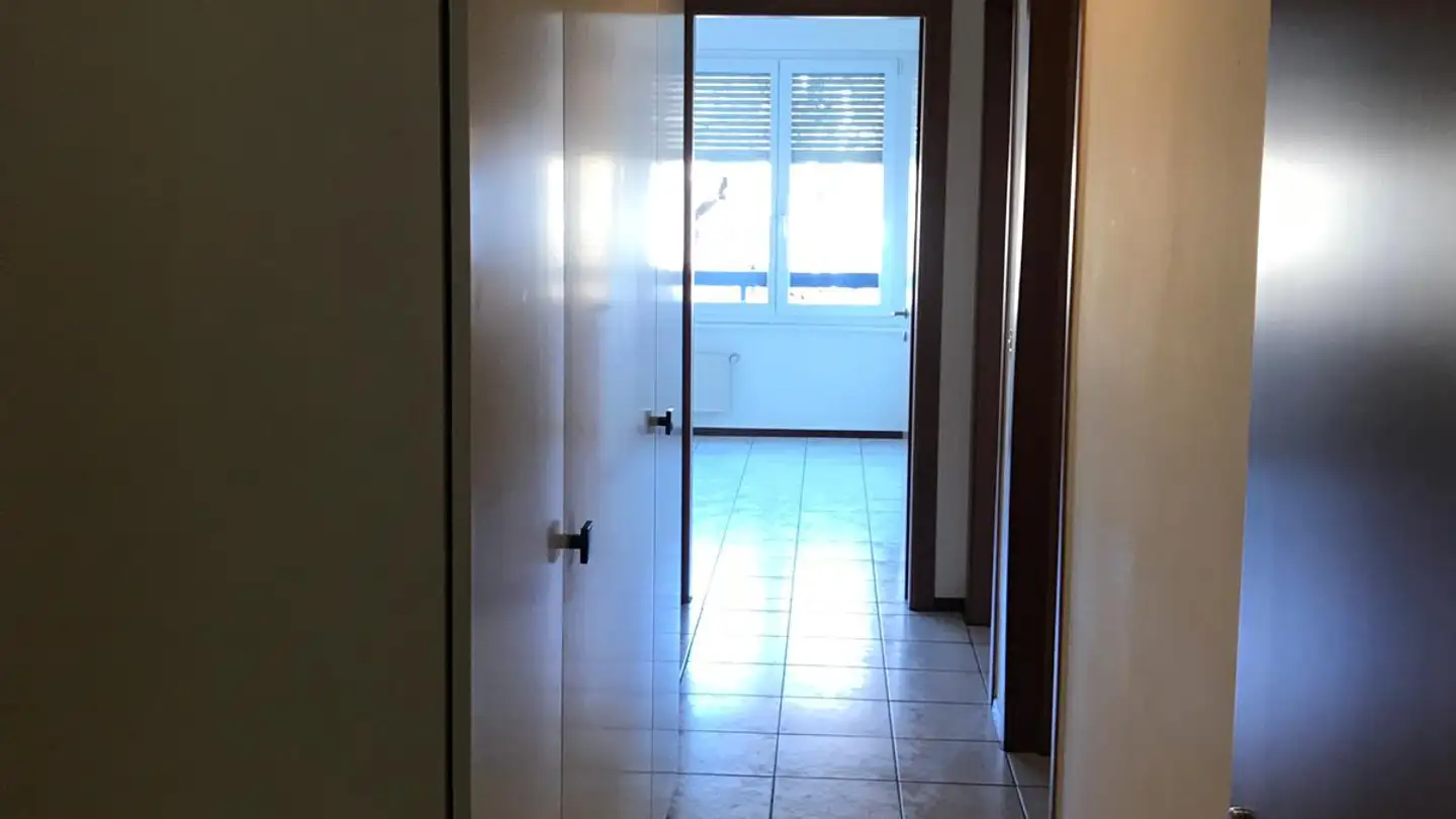 Apartment for rent - Via Antonio Chiesa 10, 6830 Chiasso - Photo 2