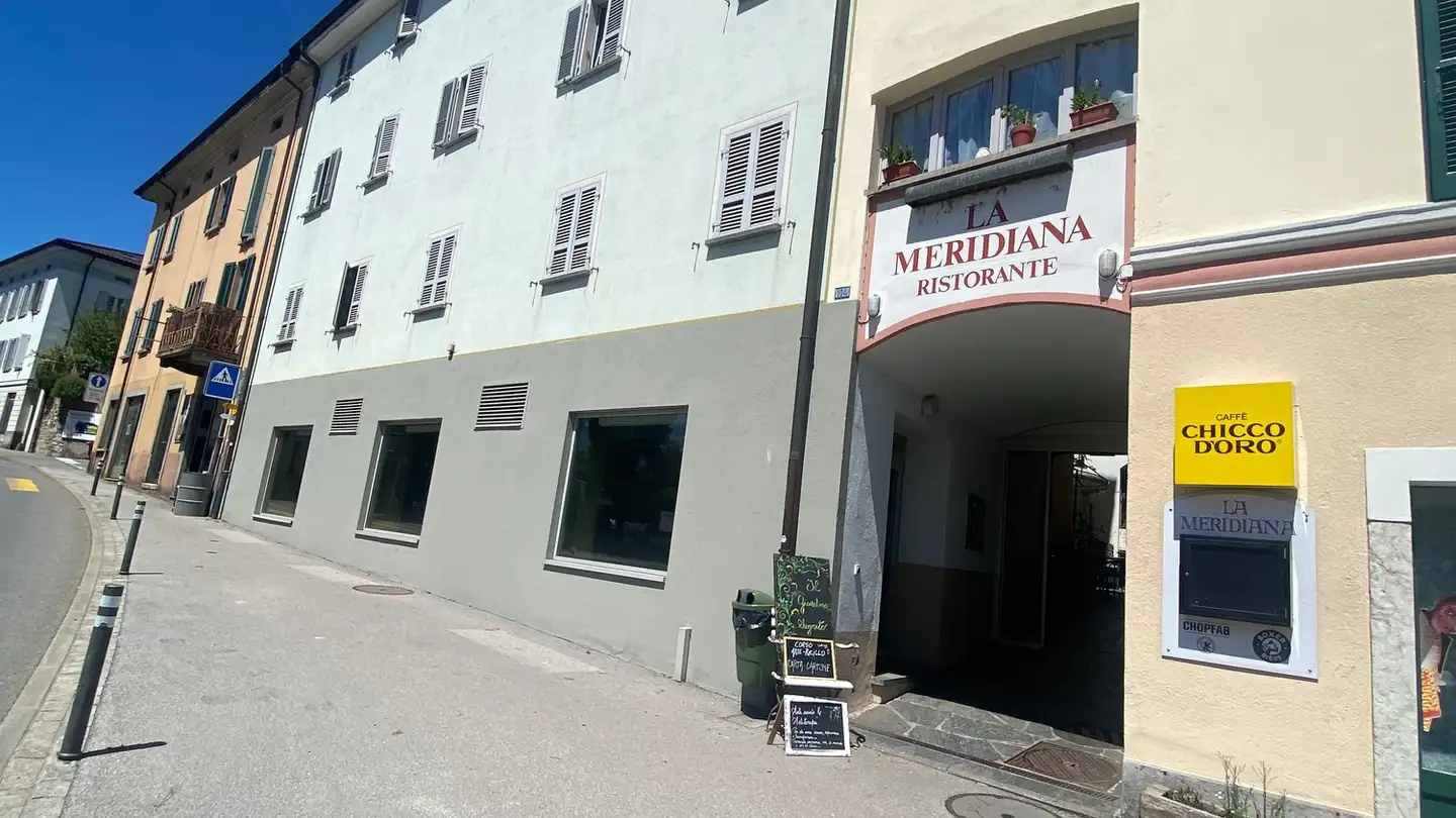 Shop for rent - Via San Gottardo 104, 6828 Balerna