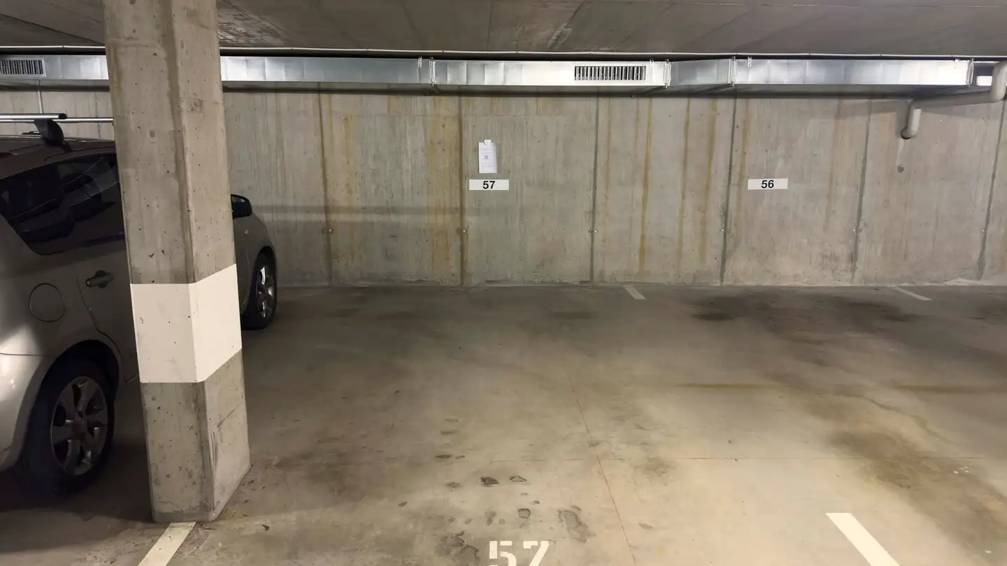 Parcheggio sotterraneo in affitto - Burgfeld 16, 3123 Belp - Photo 4