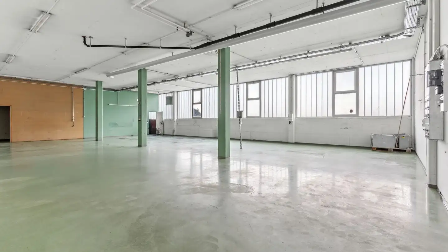 Edificio ad uso misto in affitto - Oberfeld 4, 6037 Root