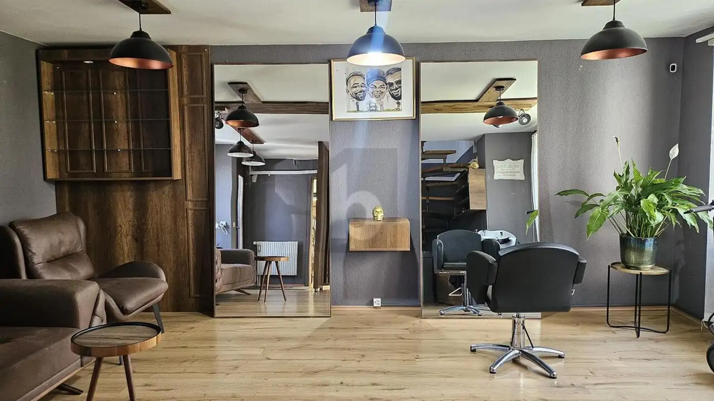 Magasin à louer - 8046 Zürich - Photo 2