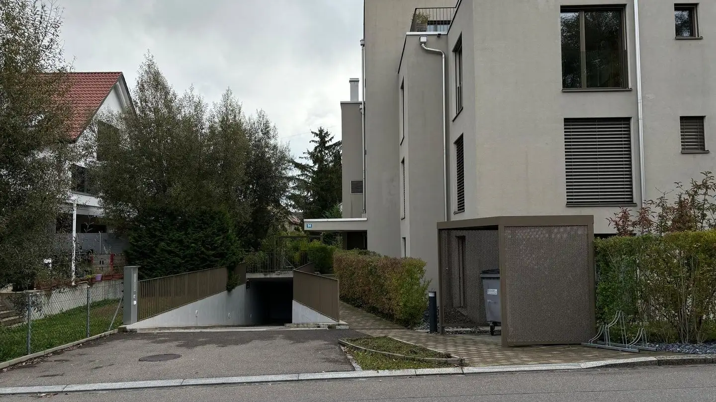 Place de parking souterraine à louer - 8050 Zürich - Photo 3