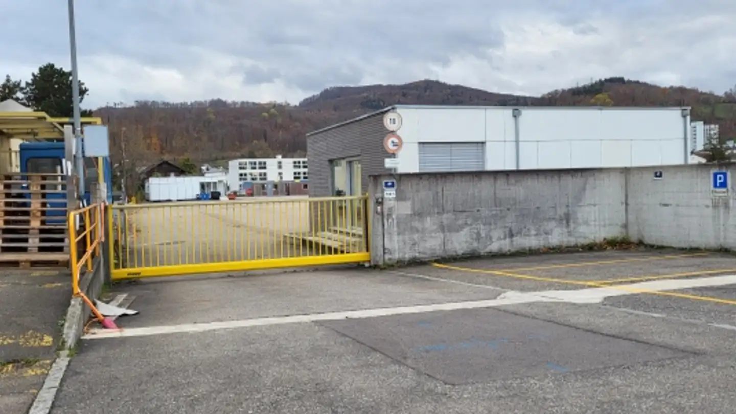 Bureau à louer - Güterstrasse, 4133 Pratteln