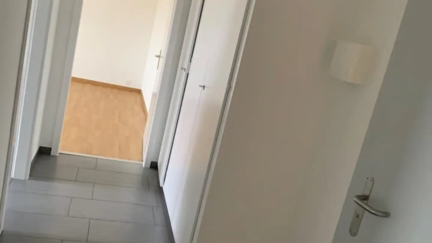Apartment for rent - Verger l'Ecuyer 7, 2068 Hauterive NE - Photo 2
