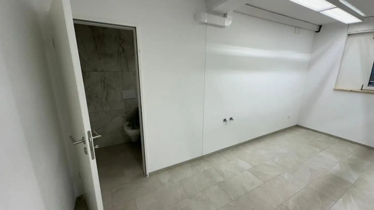 Negozio in affitto - Köllikerstrasse 1, 5014 Gretzenbach - Photo 2