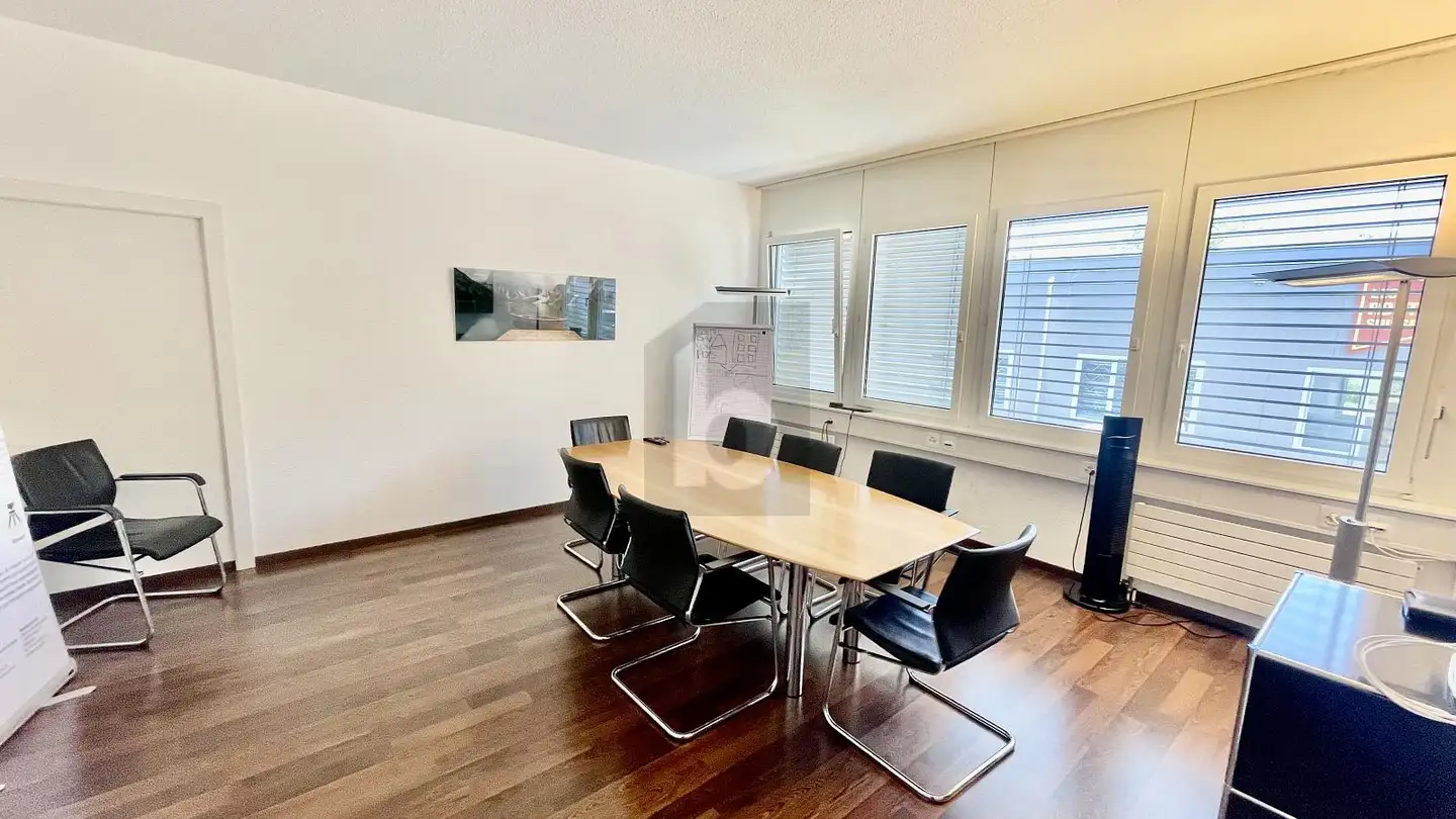 Bureau à louer - Rue du Château 8, 1026 Echandens - Photo 4