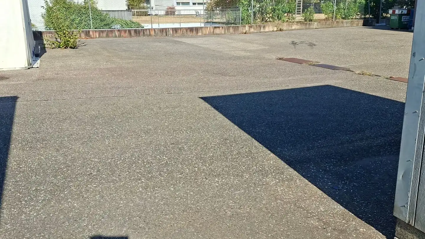 Storage space for rent - Güterbahnhofplatz, 4132 Muttenz