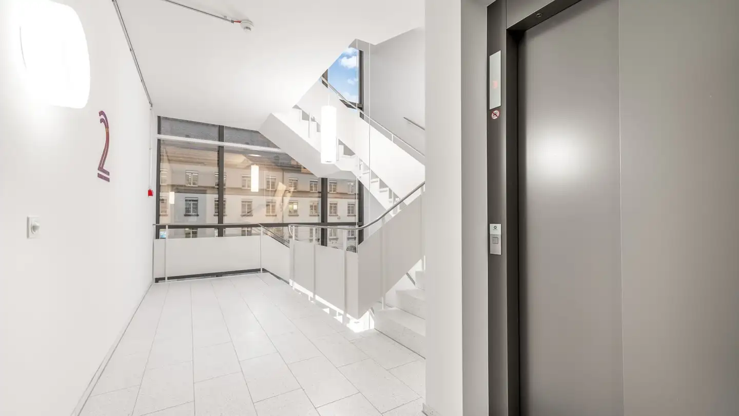 Commercial à louer - Margarethenstrasse 47, 4053 Basel