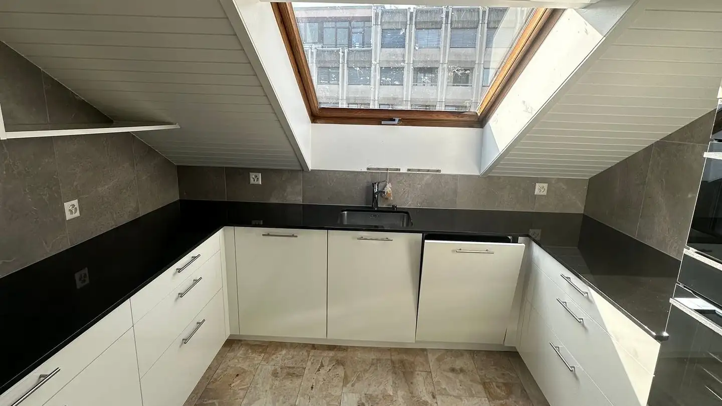 Penthouse for rent - Avenue De La Gare 2, 2000 Neuchâtel - Photo 4