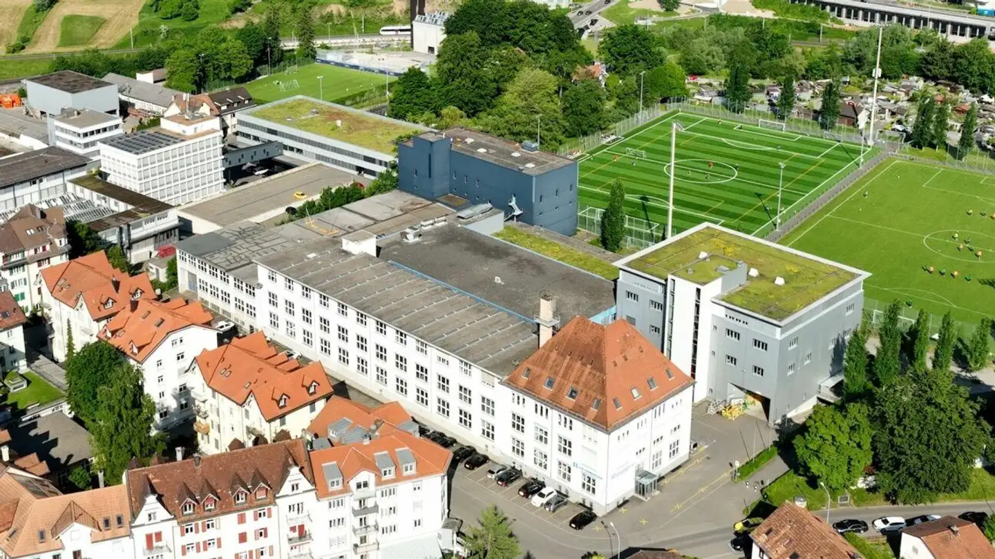 Commercial à louer - Heiligkreuzstrasse 28, 9008 St. Gallen