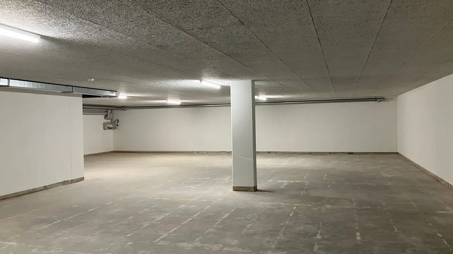 Tiefgaragenstellplatz mieten - Seestrasse 9, 6203 Sempach Station