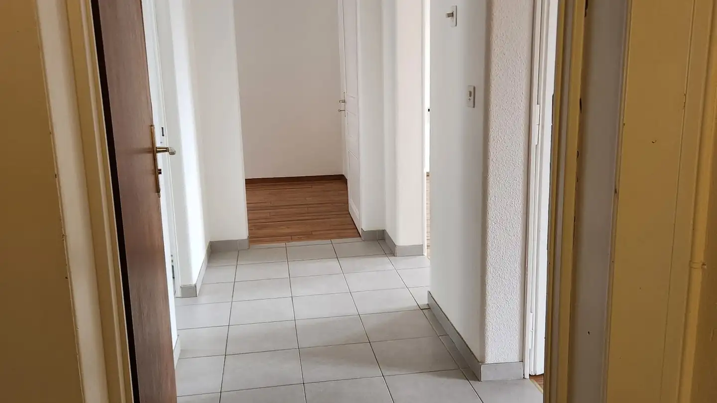 Appartement à louer - Rue Robert Comtesse 13, 2053 Cernier - Photo 4