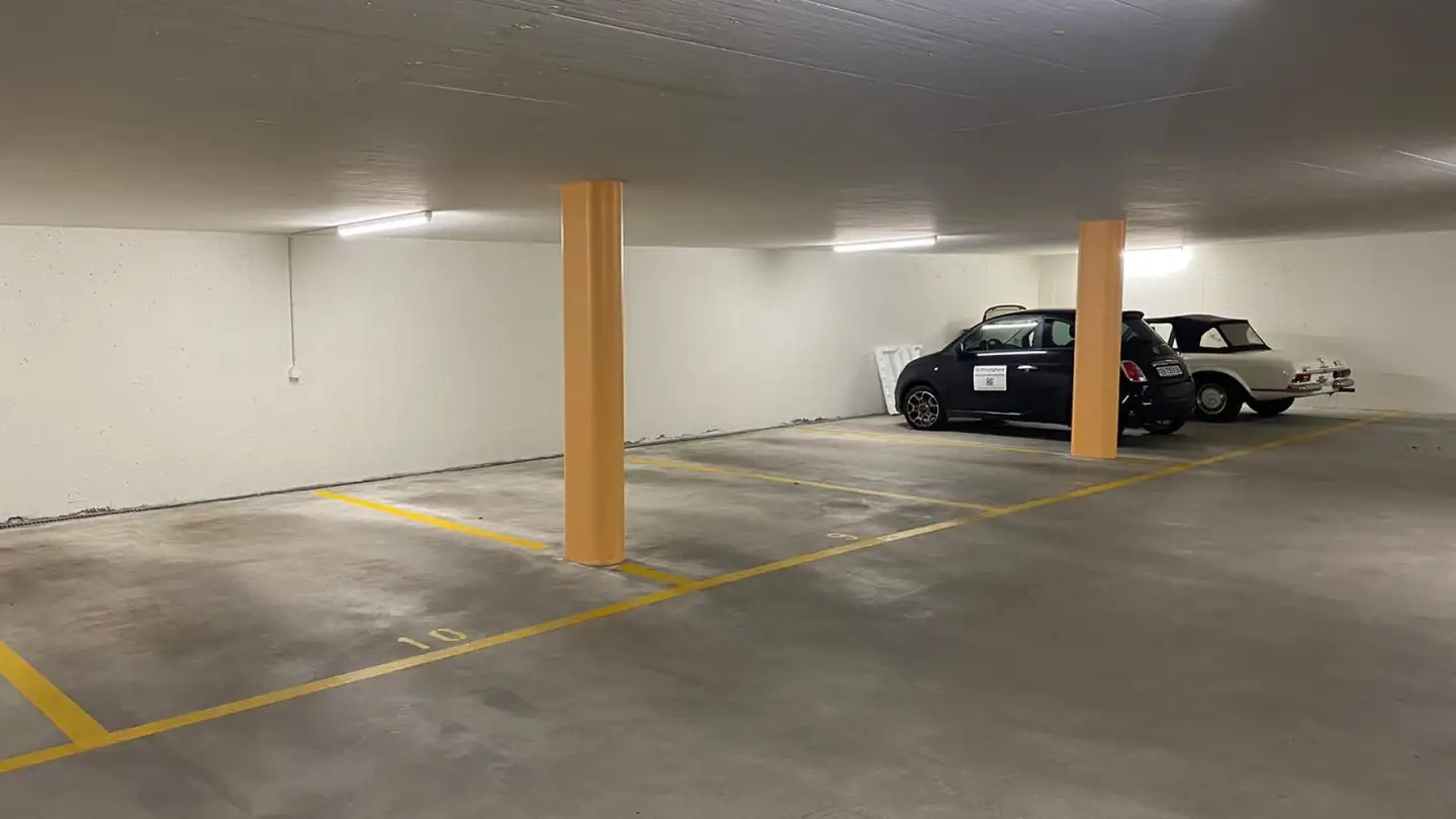 Underground parking space for rent - Bühlstrasse, 8700 Küsnacht ZH