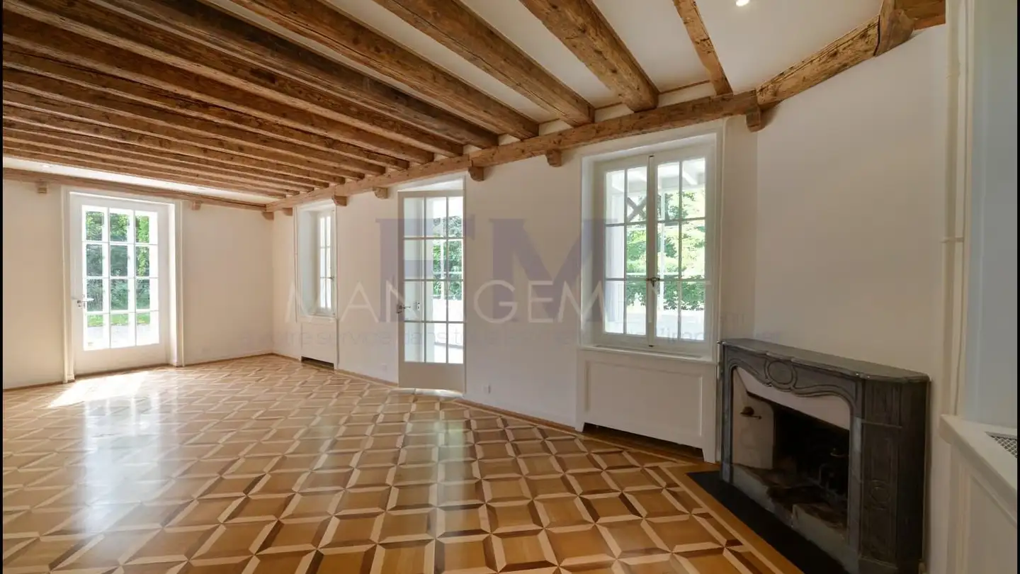 Row house for rent - 1231 Conches - Photo 2