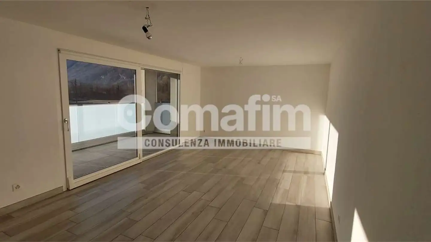 Appartamento in affitto - Via Industrie Sud 11, 6703 Osogna - Photo 2