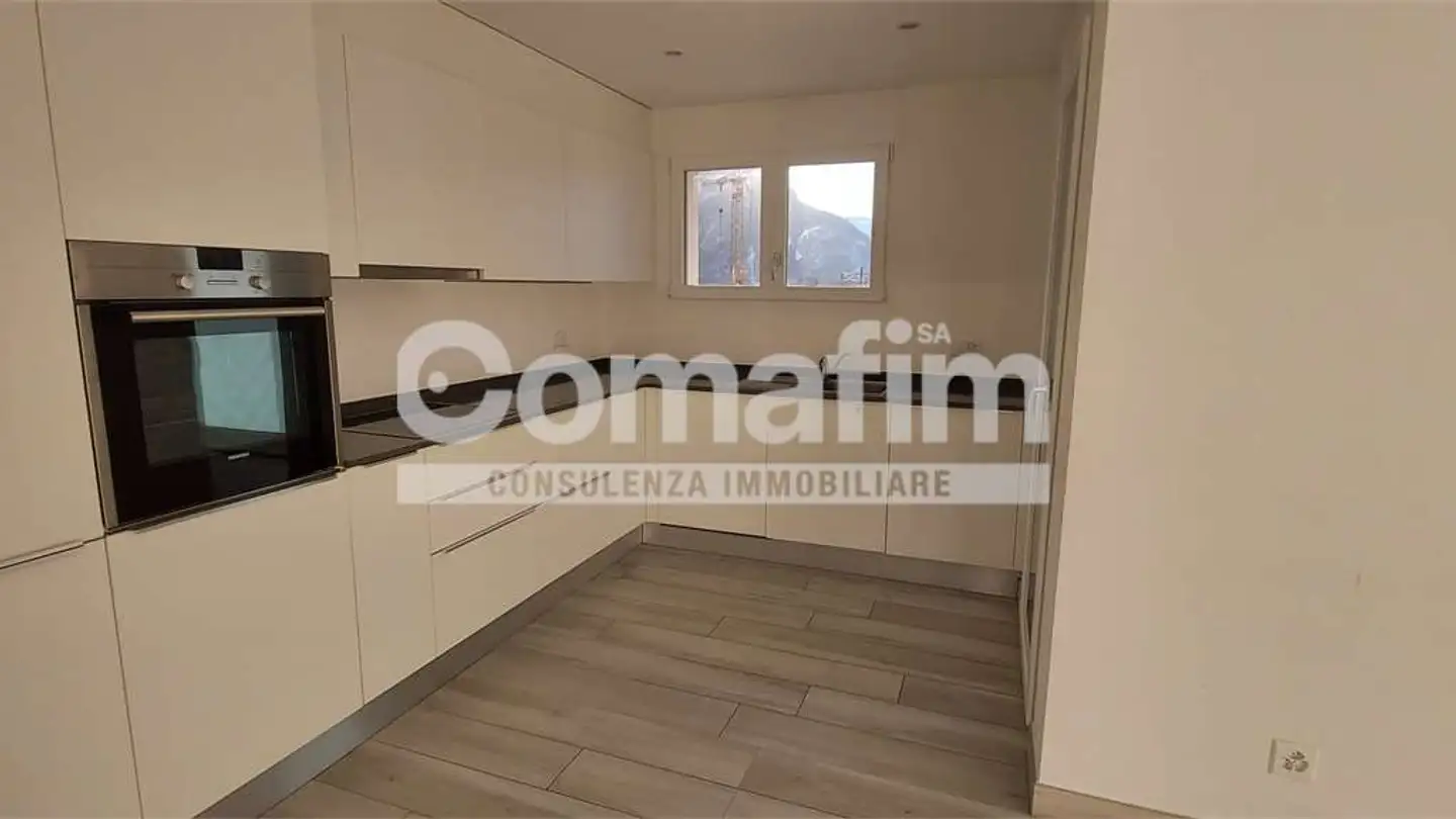 Appartamento in affitto - Via Industrie Sud 11, 6703 Osogna - Photo 4