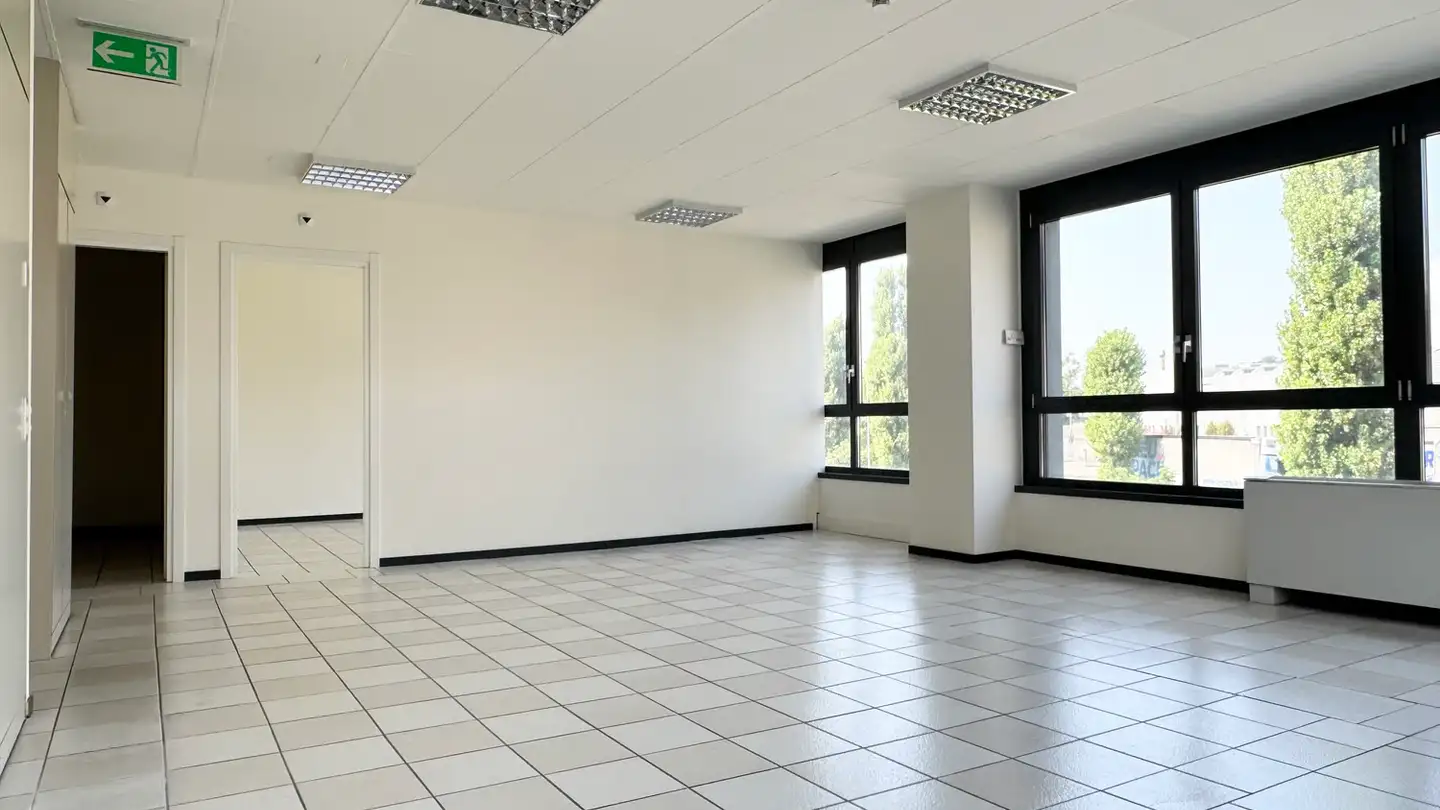 Office space for rent - Via Giuseppe Motta 5, 6828 Balerna - Photo 3