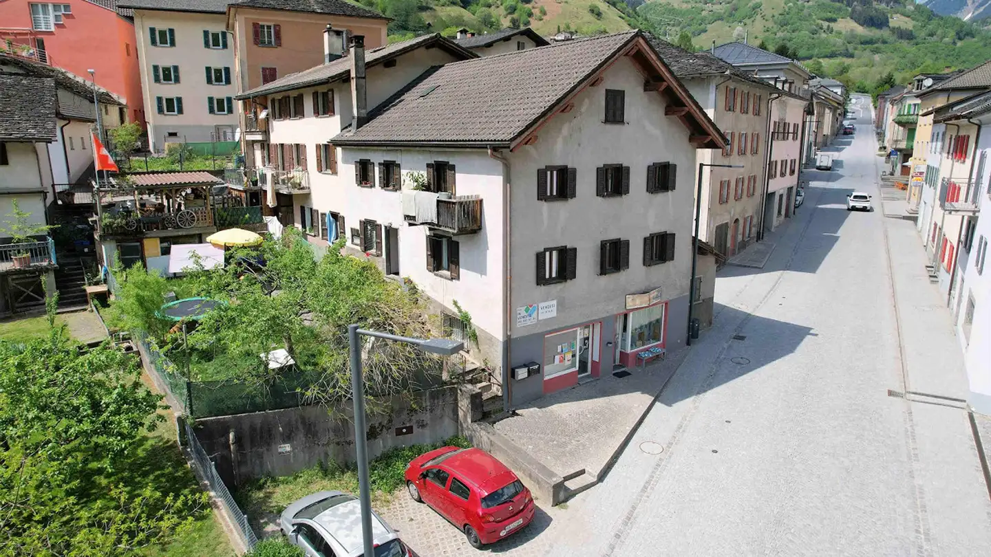 Residential building for sale - 6563 Mesocco - Photo 2