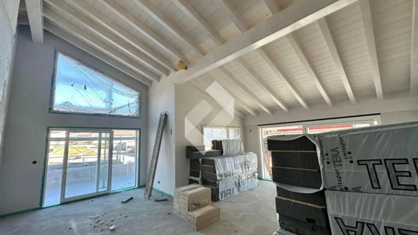 Attique à vendre - 1965 Savièse