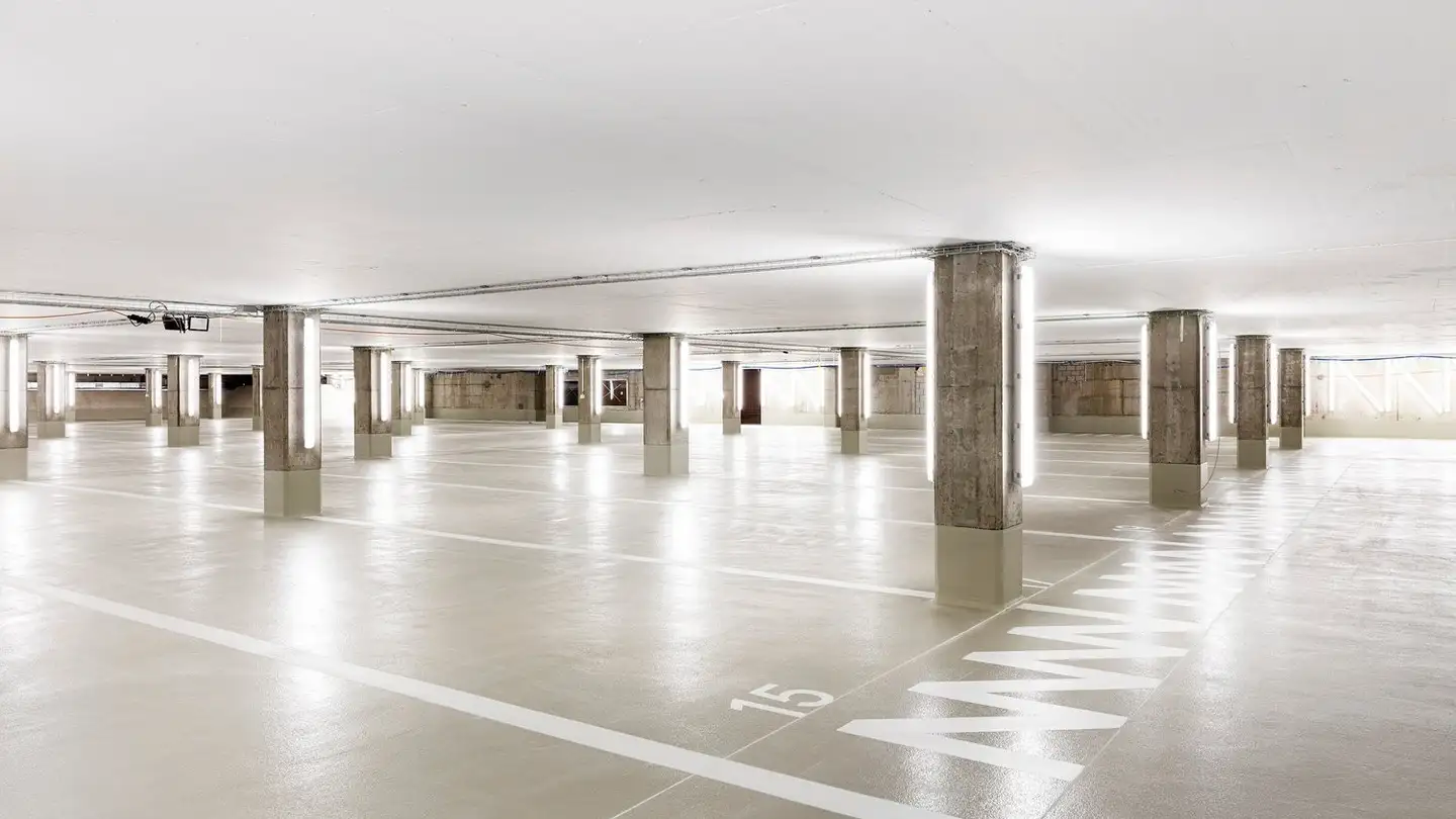 Tiefgaragenstellplatz mieten - Bühler-Areal 23, 8482 Sennhof (Winterthur)