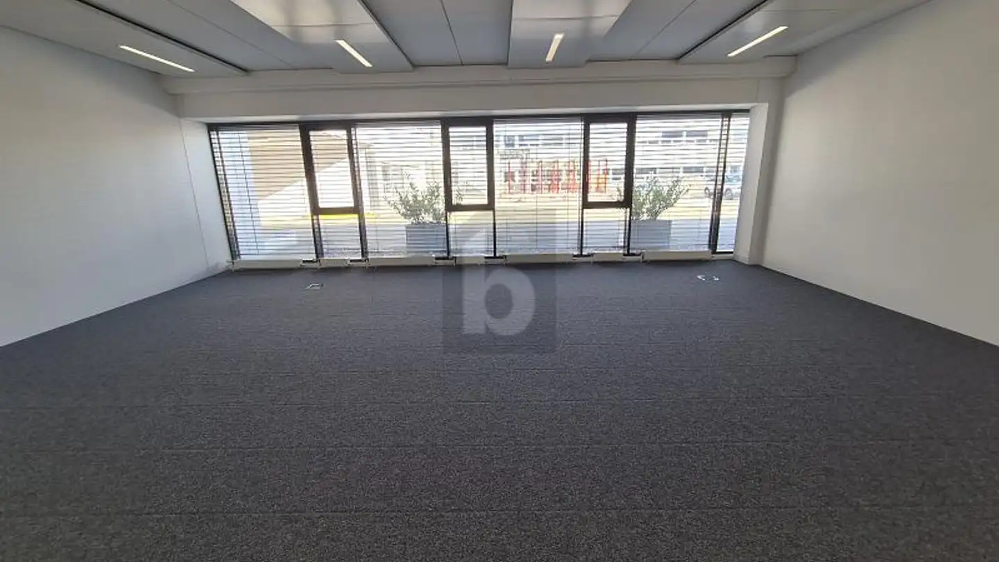 Bürofläche mieten - 8153 Rümlang