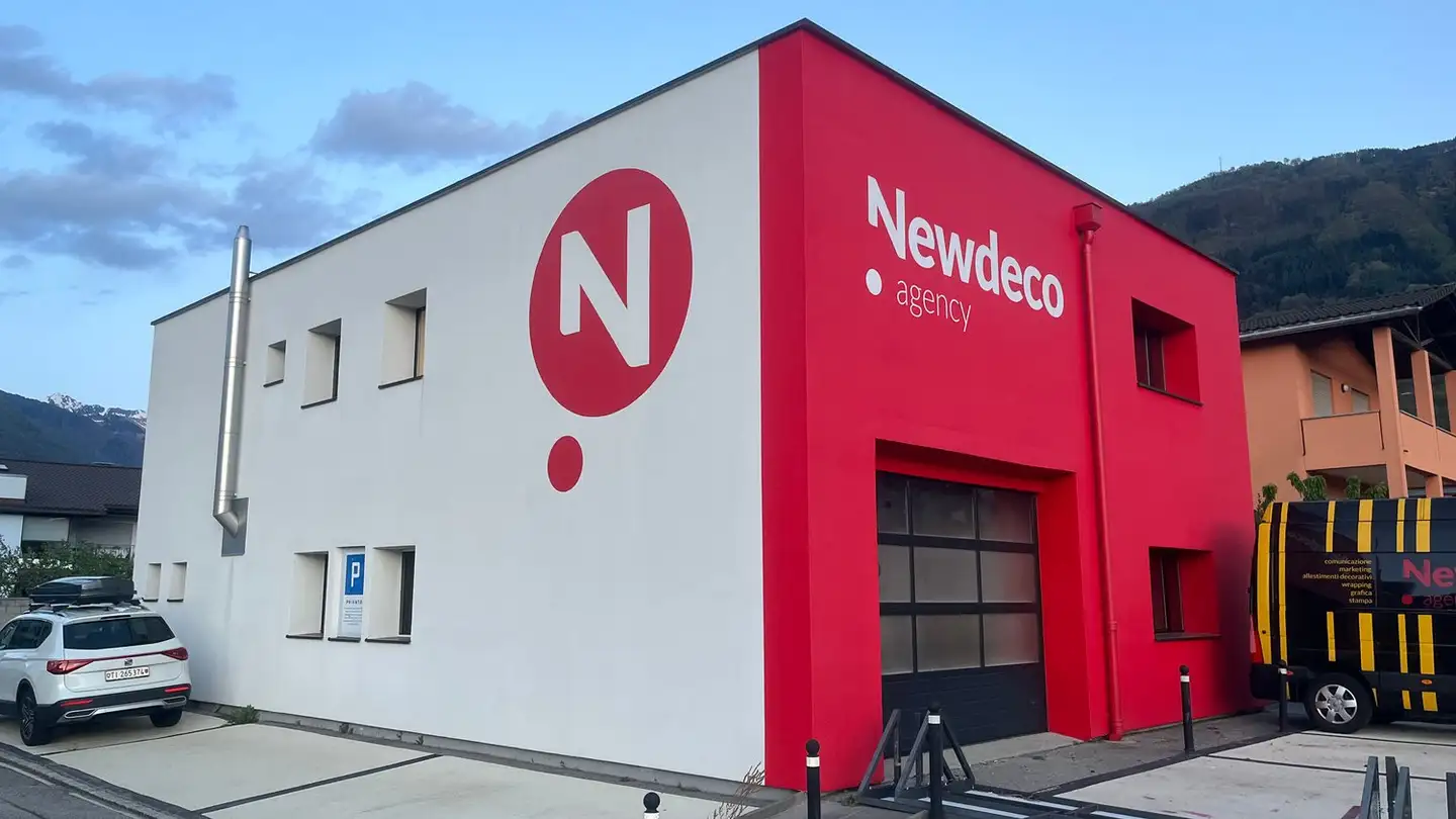 Commercial for sale - Via Stazione 6, 6592 S. Antonino