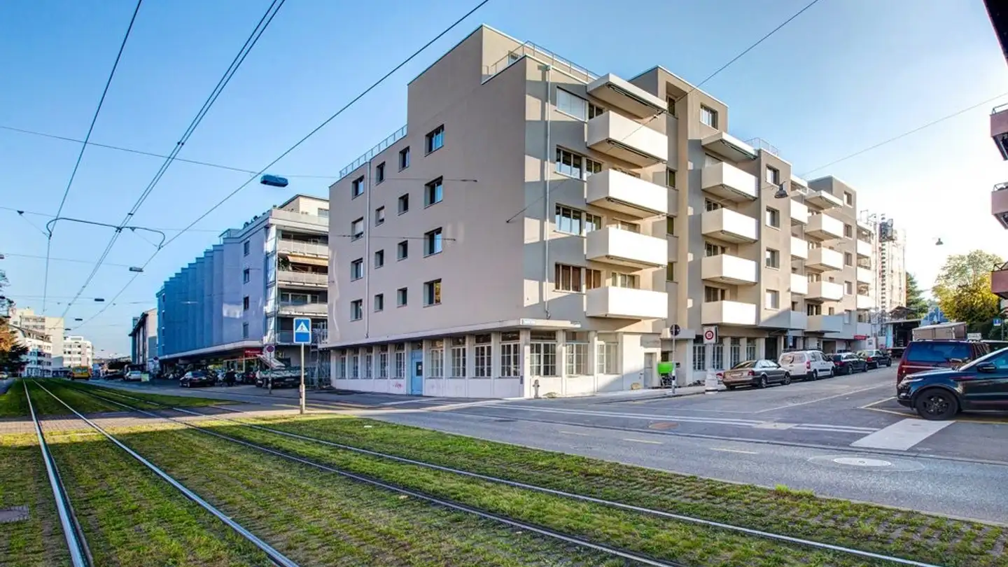 Garage individuel à louer - Kelchweg 1, 8048 Zürich