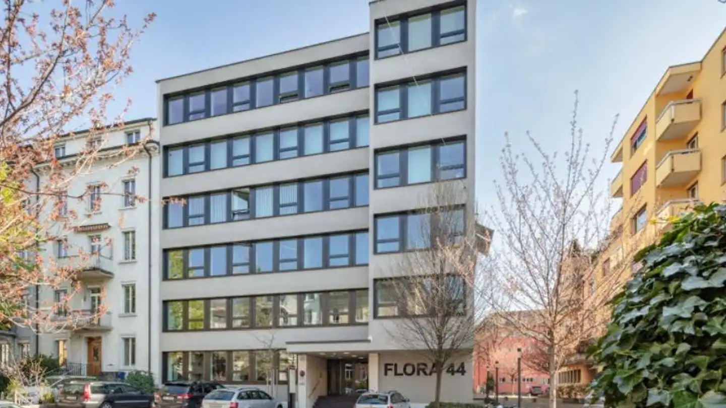 Place de parking extérieure à louer - Florastrasse 44, 8008 Zürich