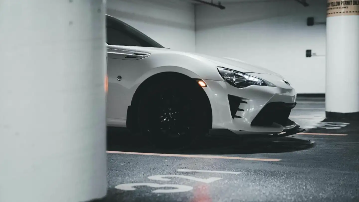 Parkplatz im Freien mieten - Allée Johann-Heinrich-Pestalozzi / Johann-Heinrich-Pestalozzi-Allee 103, 2503 Biel/Bienne