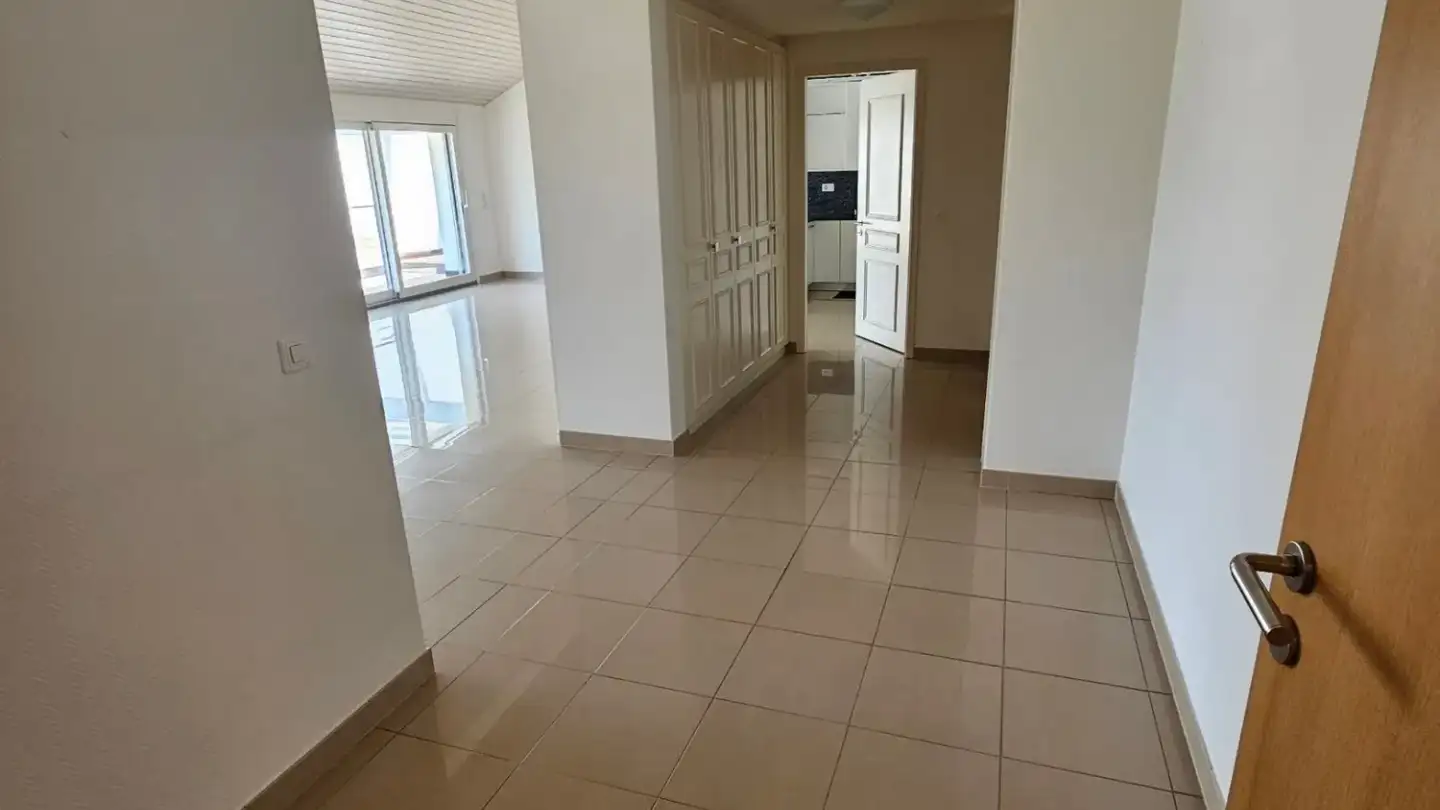 Attic flat for rent - 1095 Lutry