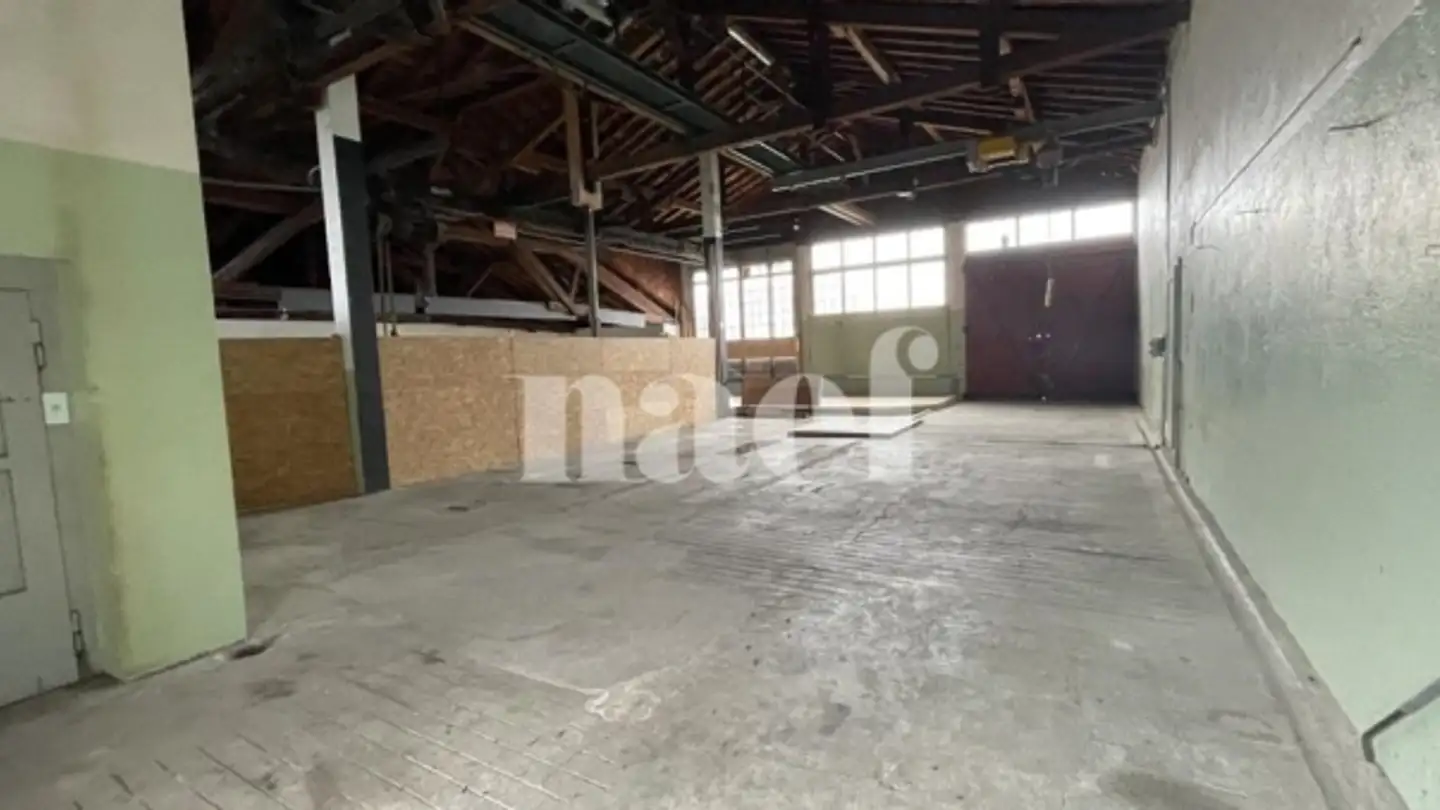 Storage space for rent - 1195 Bursinel