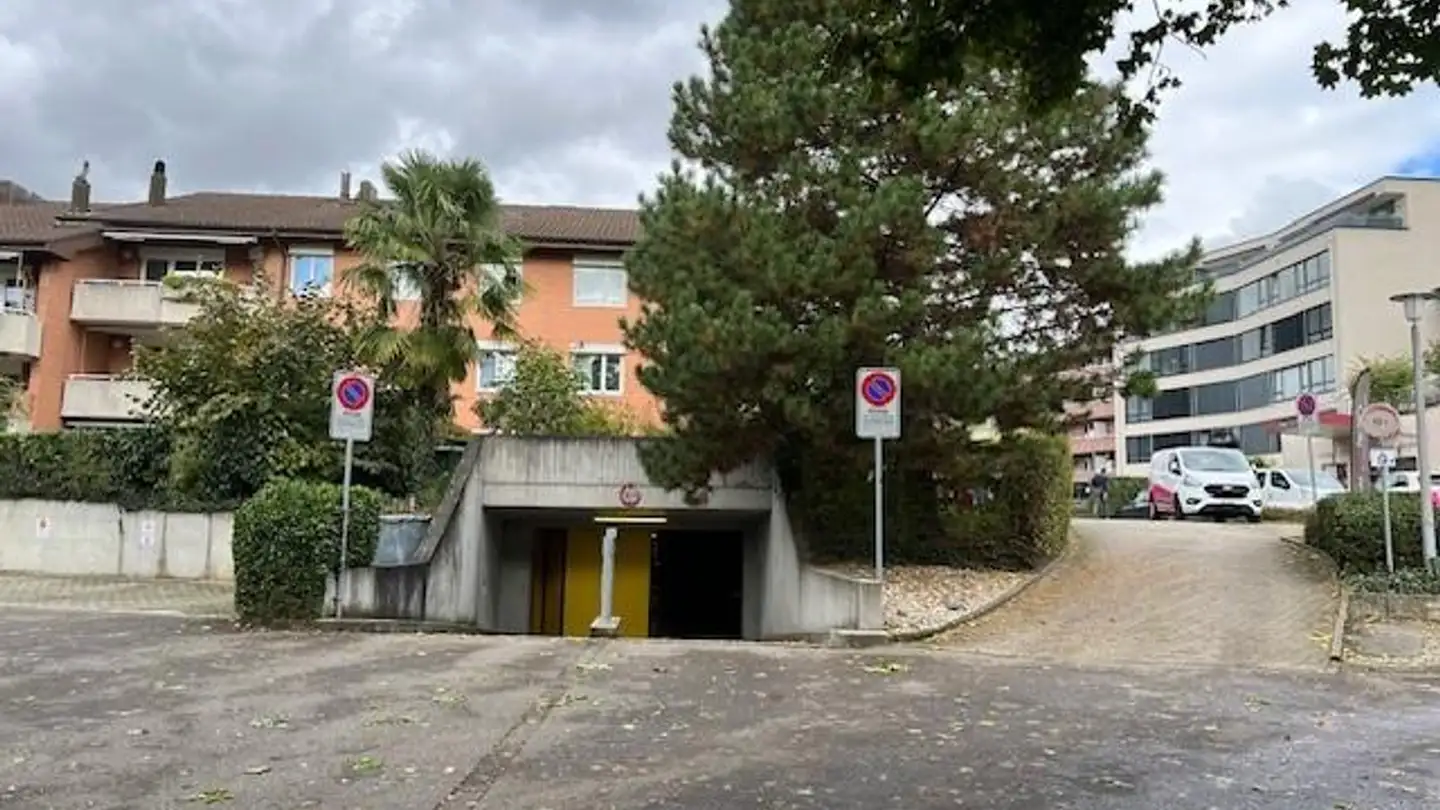 Tiefgaragenstellplatz mieten - Hauptstrasse 84, 4127 Birsfelden