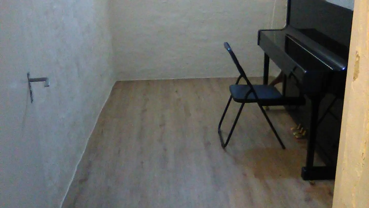 Commercial à louer - Bruderholzstrasse, 4053 Basel