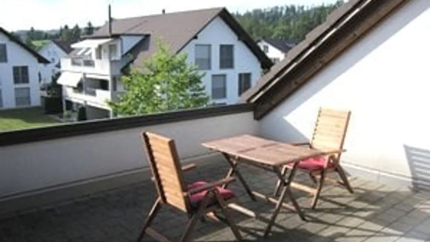 Attique à louer - Bühlstrasse 21, 8125 Zollikerberg