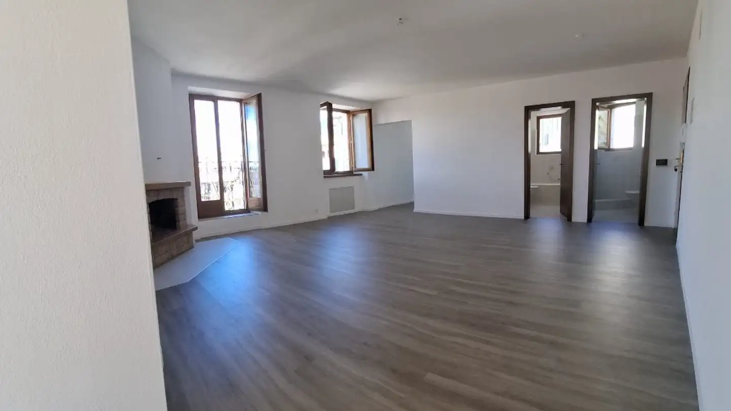 Appartamento in affitto - Via Stazione 3, 6828 Balerna - Photo 2