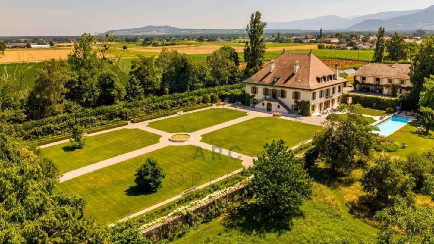 Schloss kaufen - 1252 Meinier